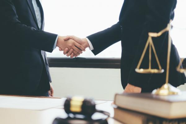 La relation entre le client et l'avocat : une relation fiable et de confiance